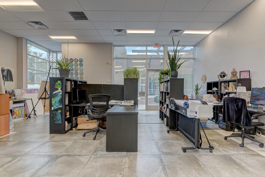More Photos Of 6807 Ponderosa Way, Las Vegas Office For Lease