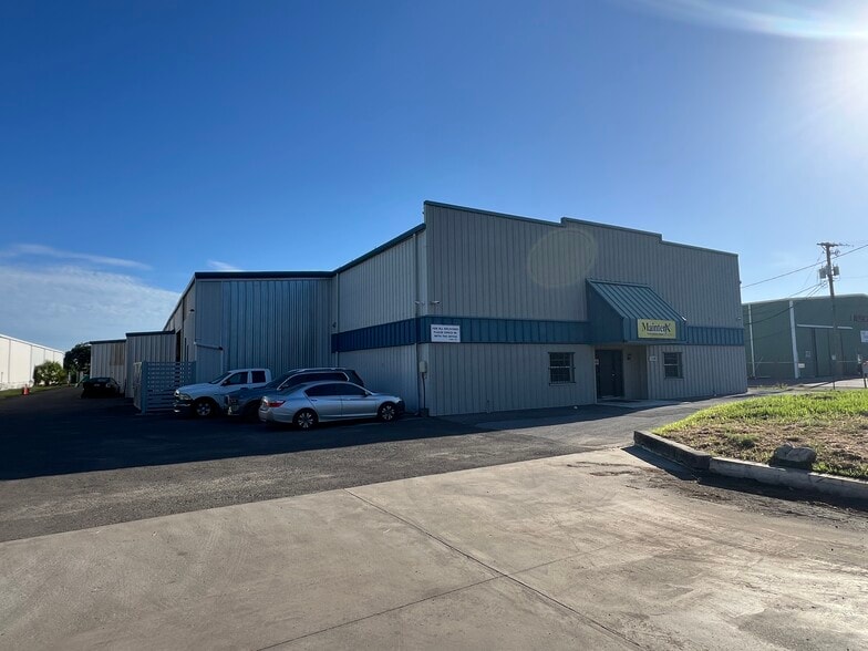 More Photos Of 5208 St Paul St, Tampa Industrial For Sale