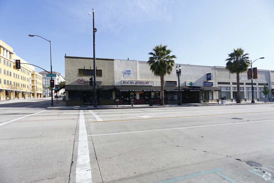 More Photos Of 443-453 E Colorado Blvd, Pasadena Storefront For Lease