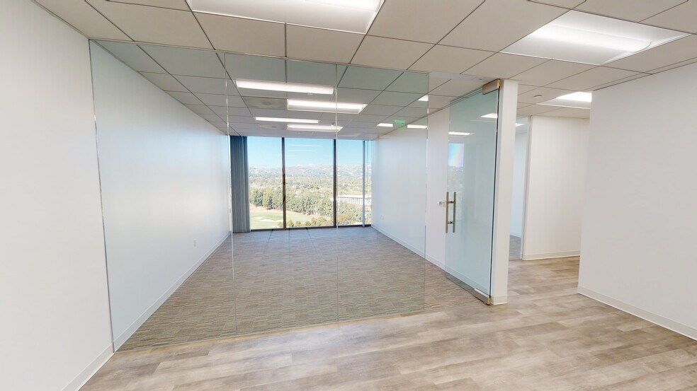 More Photos Of 1801 Century Park E, Los Angeles Office For Lease