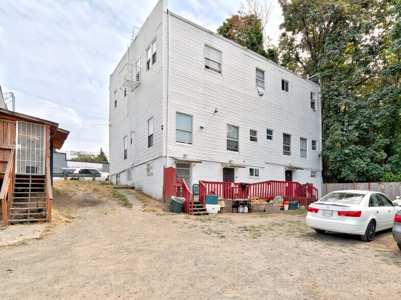 More Photos Of 9265 57th Ave S, Seattle Apartments For Sale