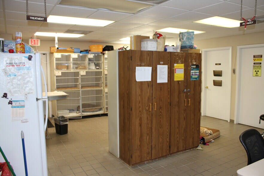 More Photos Of 1320 W Oak Ridge Rd, Orlando Restaurant For Sale