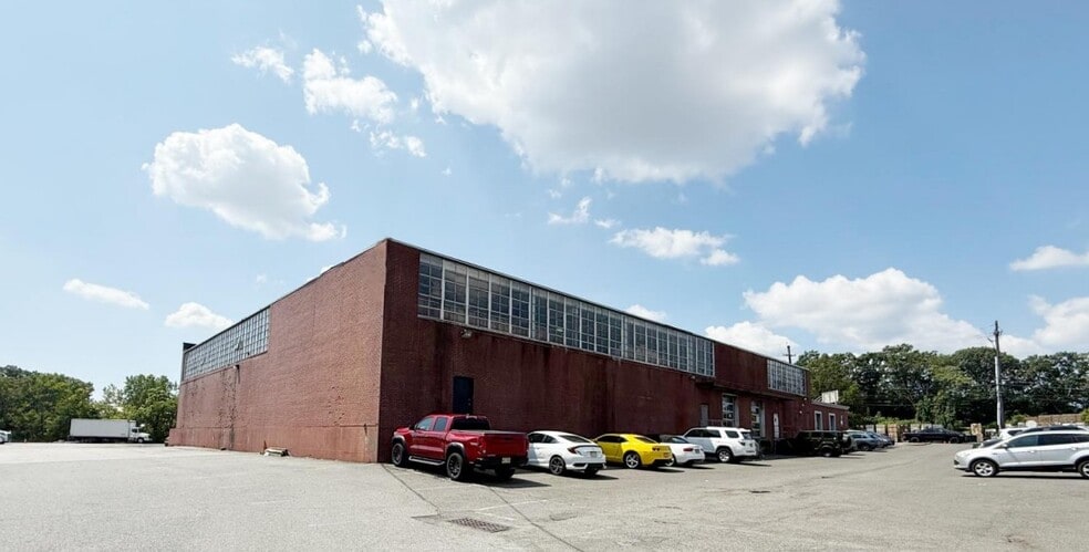 Primary Photo Of 150 N Midland Ave, Saddle Brook Warehouse For Sale