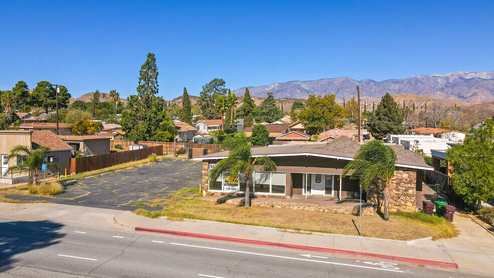 More Photos Of 947 W Ramsey St, Banning Freestanding For Sale