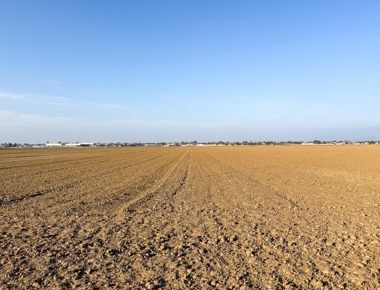 More Photos Of Millux Rd, Arvin Land For Sale