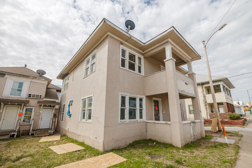More Photos Of 123 E Madison Ave, Arkansas City Apartments For Sale