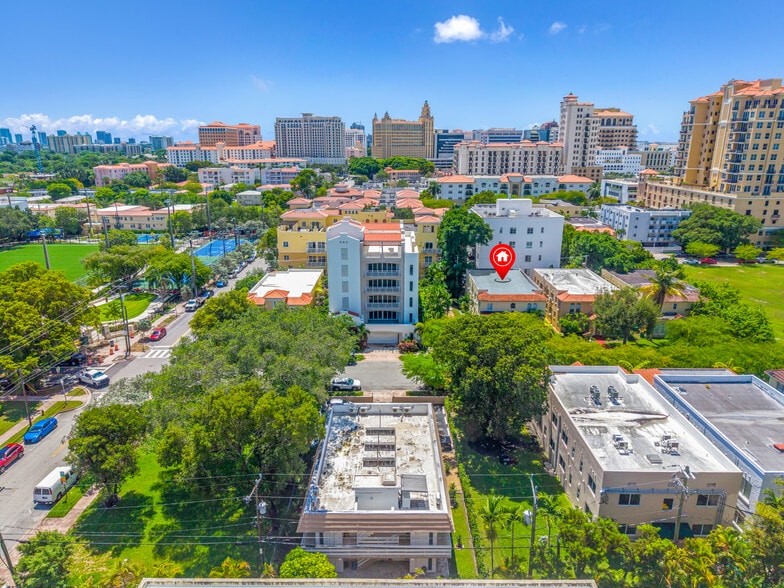 More Photos Of 114 Menores Ave, Coral Gables Apartments For Sale