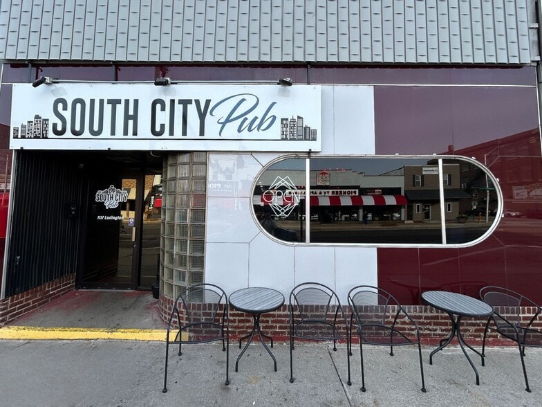 More Photos Of 1117 Ludington St, Escanaba Storefront Retail Residential For Sale