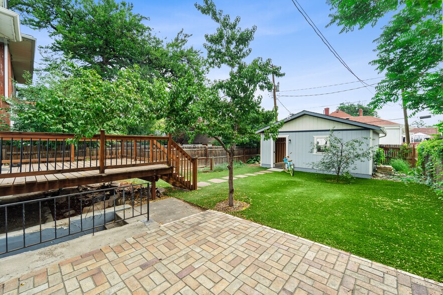 More Photos Of 1516 Cook St, Denver Light Distribution For Sale