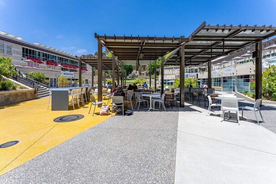 More Photos Of 9500 Gilman Dr, La Jolla Restaurant For Lease