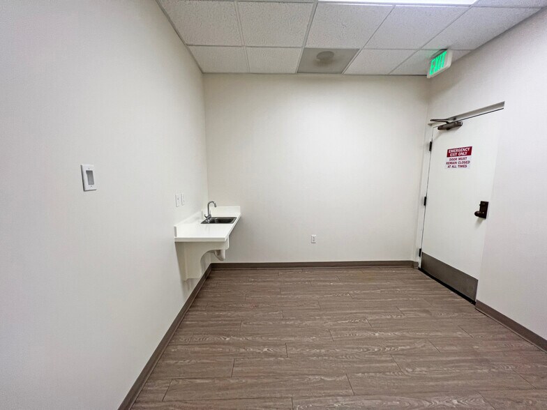 More Photos Of 345 F St, Chula Vista Office For Sale