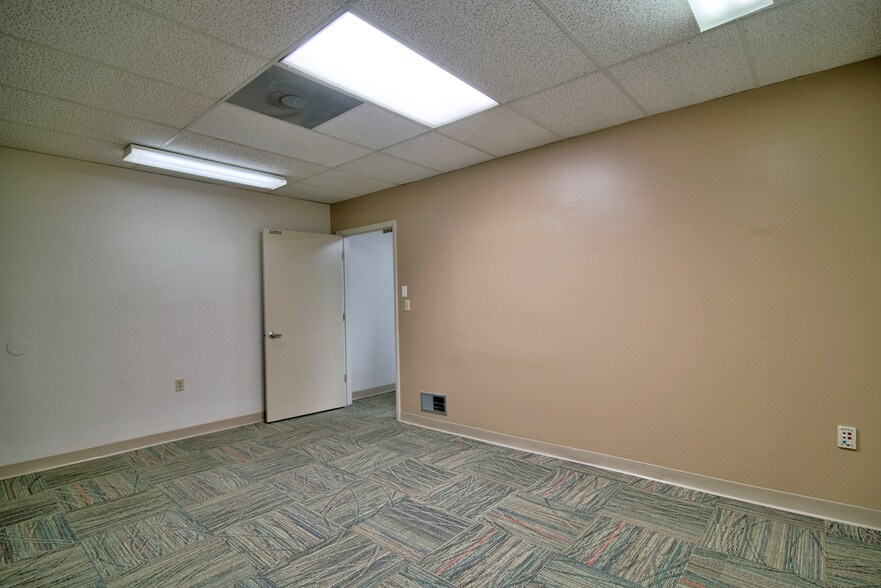 More Photos Of Northside Professional Complex, Saint Petersburg Medical For Lease