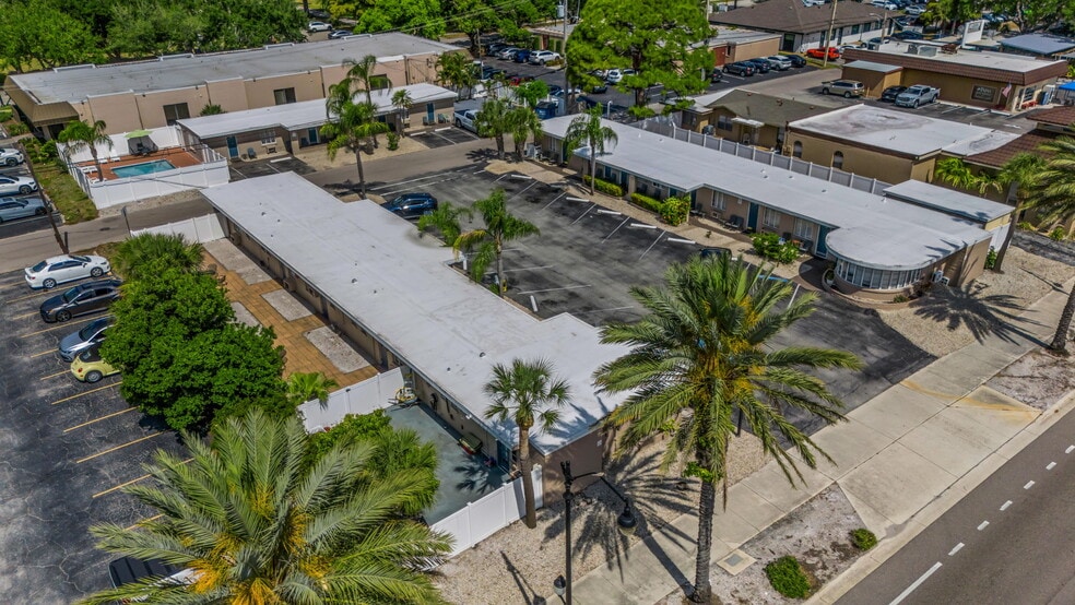 More Photos Of 340 Tamiami Trl S, Venice Hotel For Sale