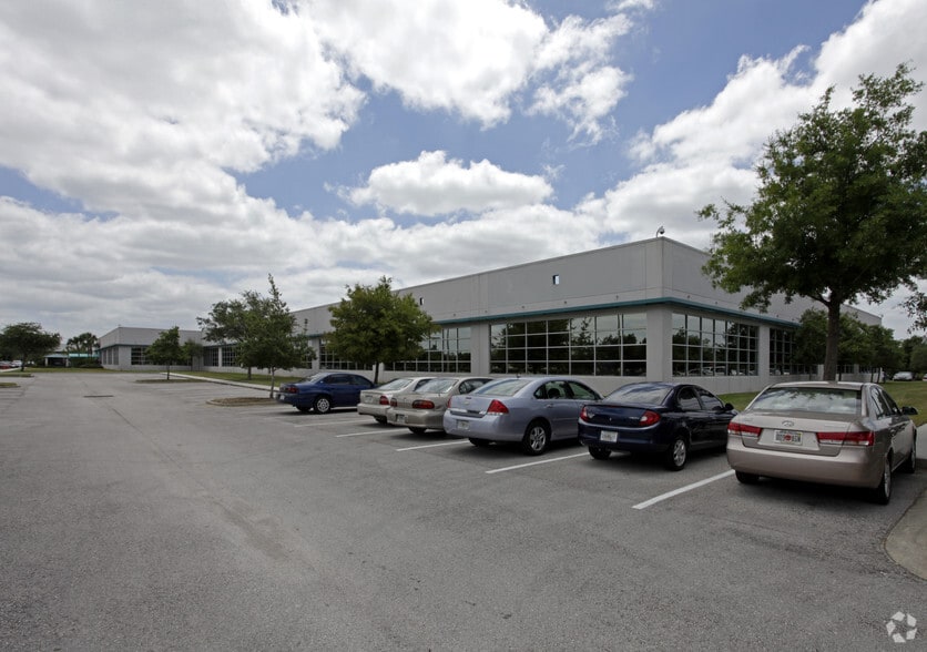 More Photos Of 640 Century Pt, Lake Mary Office For Lease