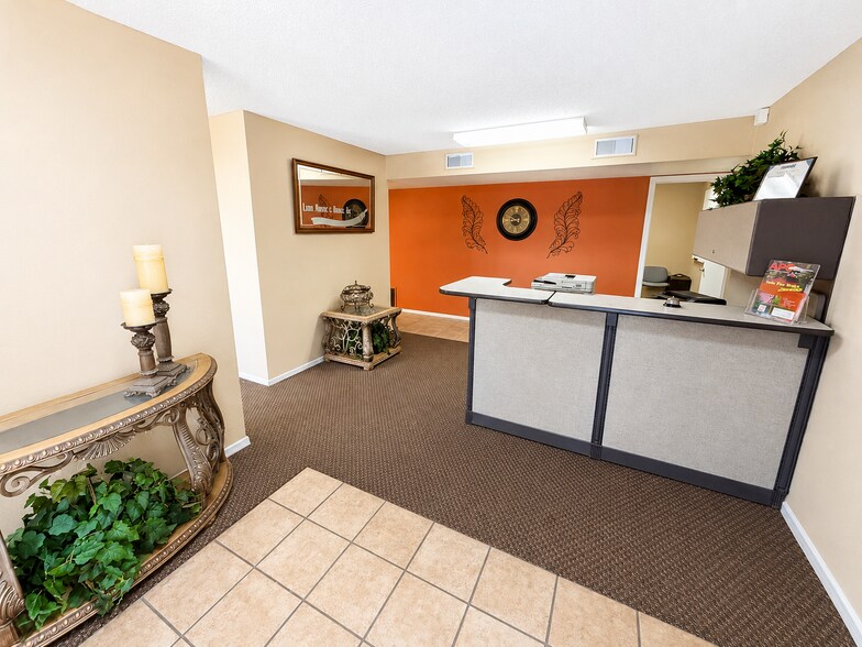 More Photos Of 400 E Frye Rd, Chandler Warehouse For Sale