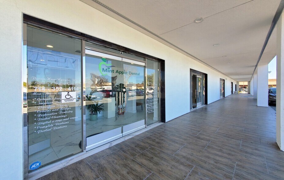 More Photos Of 12372 Garden Grove Blvd, Garden Grove Medical For Sale