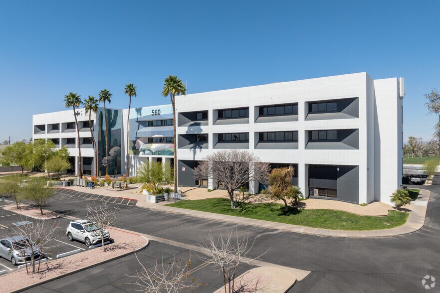 More Photos Of 560 W Brown Rd, Mesa Office For Lease