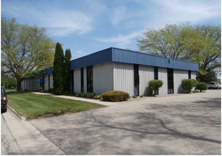 Primary Photo Of 2415 Parview Rd, Middleton Office For Lease