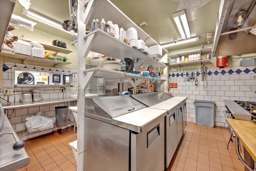 More Photos Of , Deland Unknown For Sale