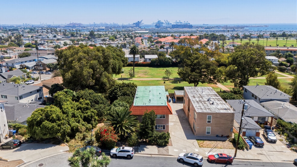 Primary Photo Of 2404 S Carolina St, San Pedro Apartments For Sale
