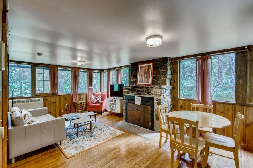 More Photos Of 3303 Chicago Creek Rd, Idaho Springs Hotel For Sale