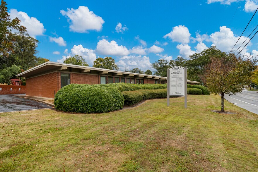Primary Photo Of 1661 13th St, Columbus Office For Sale