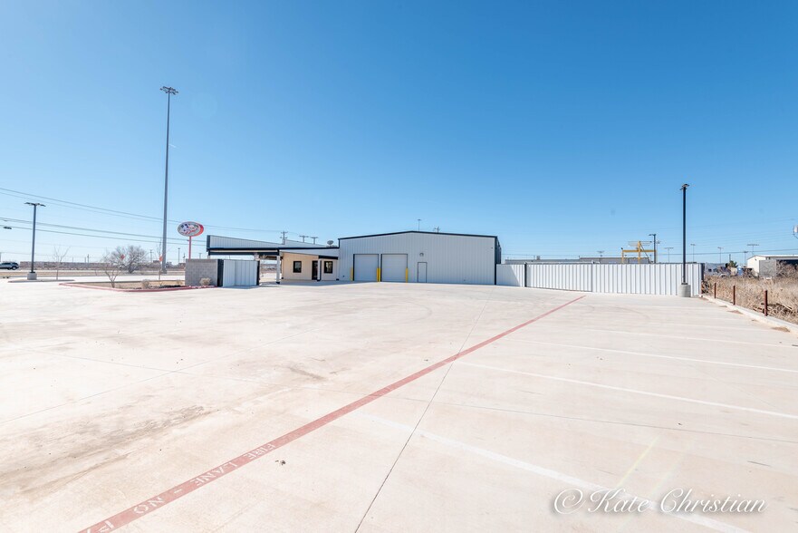 More Photos Of 4700 W Wall St, Midland General Retail For Sale