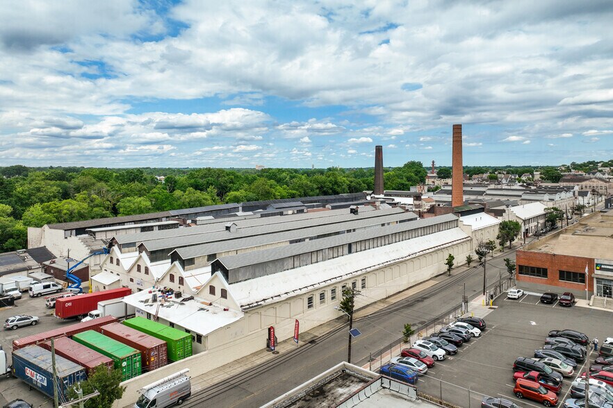 More Photos Of 85 Fifth Ave, Paterson Warehouse For Lease