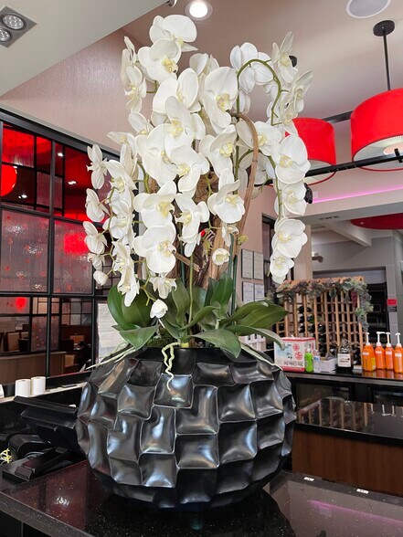More Photos Of 1375 E Tropicana Ave, Las Vegas Restaurant For Lease