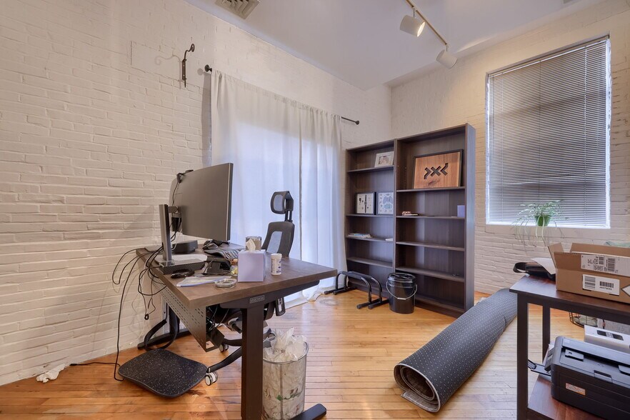 More Photos Of 226 N Arch St, Lancaster Loft Creative Space For Sale