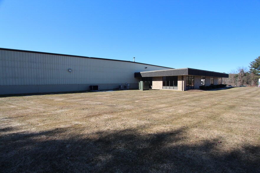 More Photos Of 368 Ella Grasso Ave, Torrington Warehouse For Lease