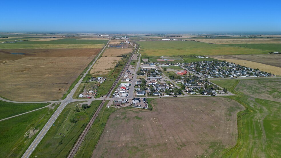 More Photos Of 81 Barstow St, Carseland Auto Repair For Sale