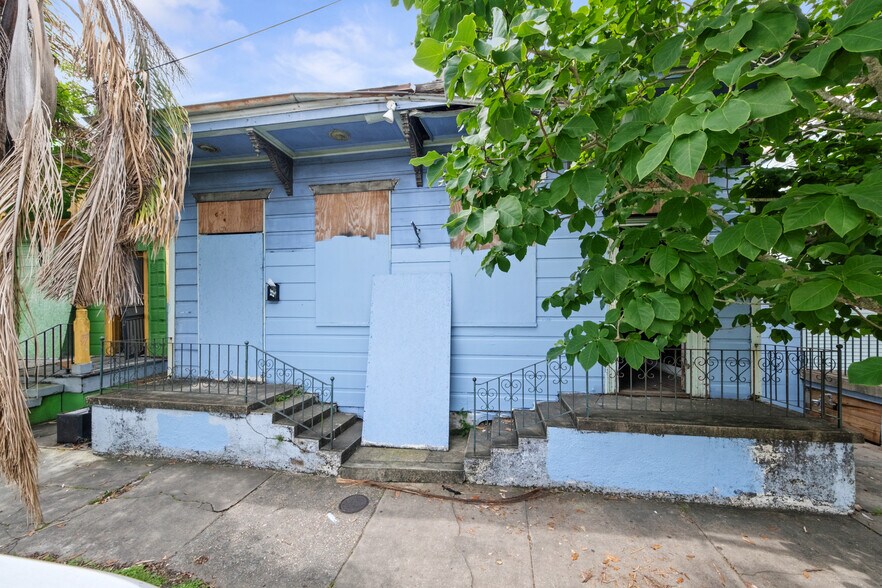 More Photos Of 3020-3032 Saint Claude Ave, New Orleans Office For Sale