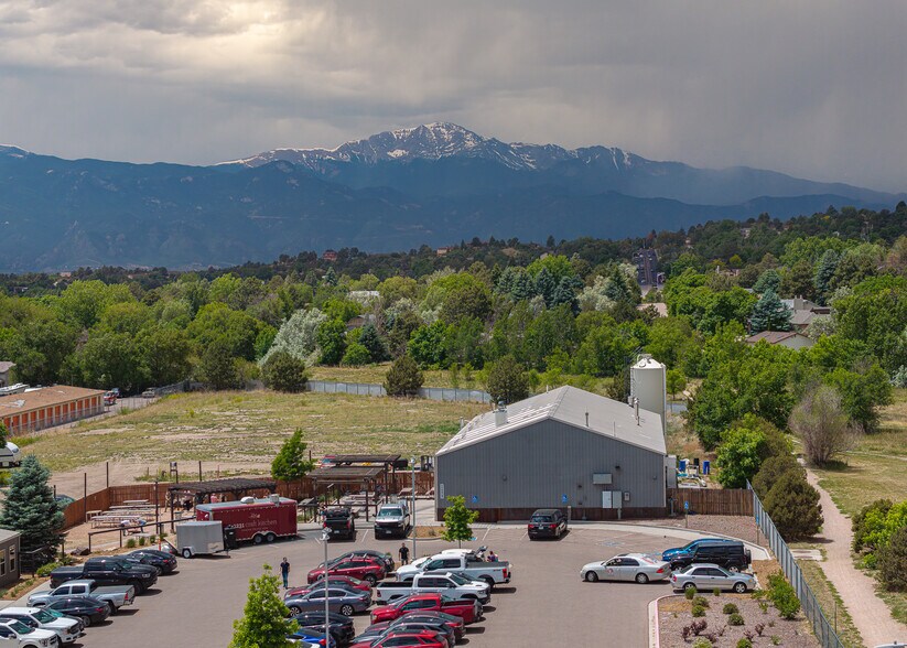 More Photos Of 2480-2490 N Powers Blvd, Colorado Springs Warehouse For Sale