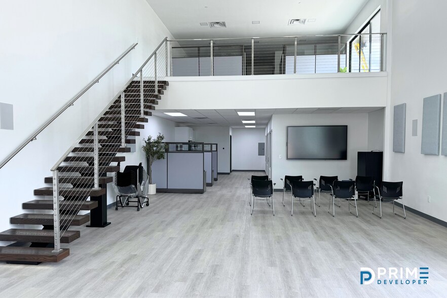 More Photos Of 15901 Ronald Reagan Blvd, Leander Showroom For Sale