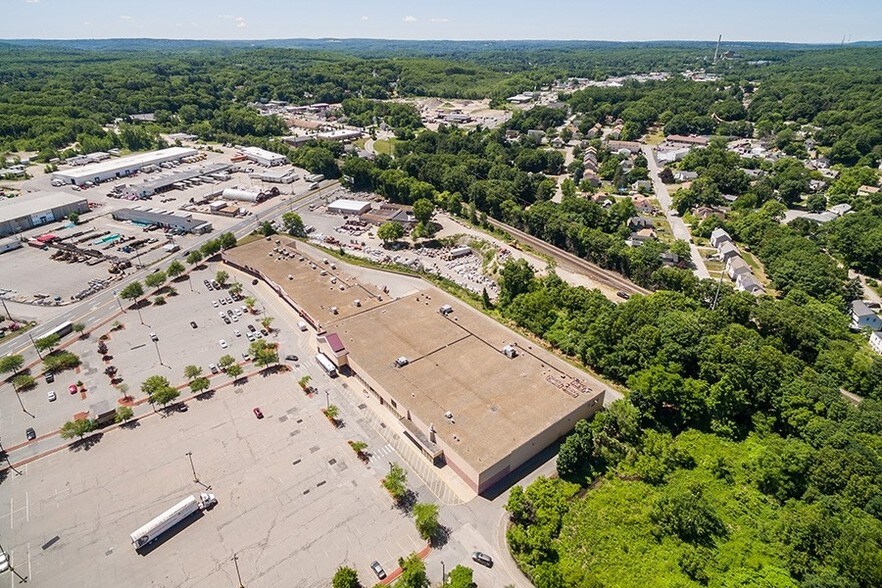 More Photos Of 50 SW Cutoff, Worcester Freestanding For Lease