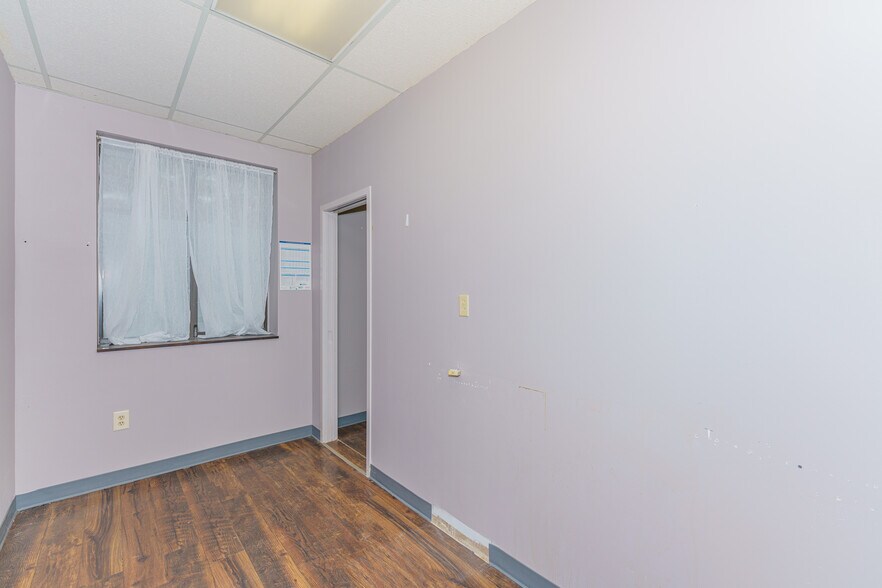 More Photos Of 961-963 State Route 146, Clifton Park Medical For Lease