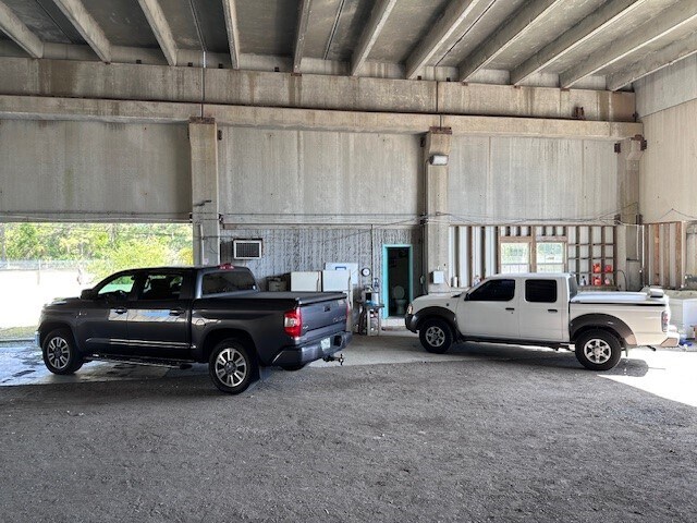 More Photos Of 761 Wesley Ave, Tarpon Springs Manufacturing For Sale