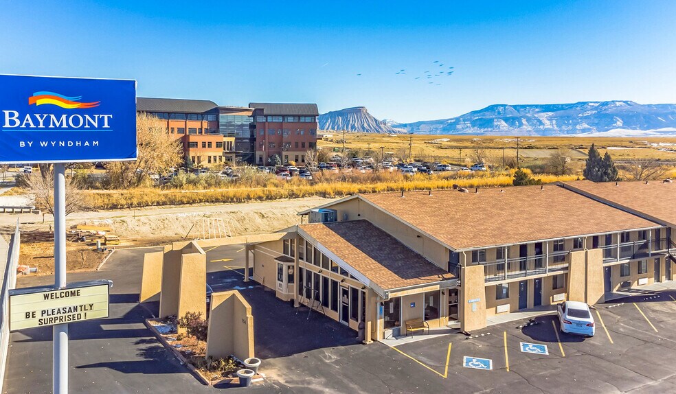 More Photos Of 754 Horizon Dr, Grand Junction Hotel For Sale