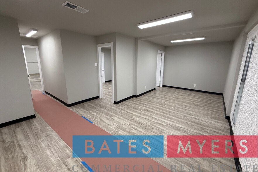 More Photos Of 2805 National Dr, Garland Warehouse For Lease