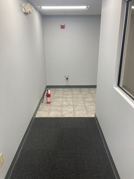 More Photos Of 1888-1890 N Market St, Frederick Office For Lease