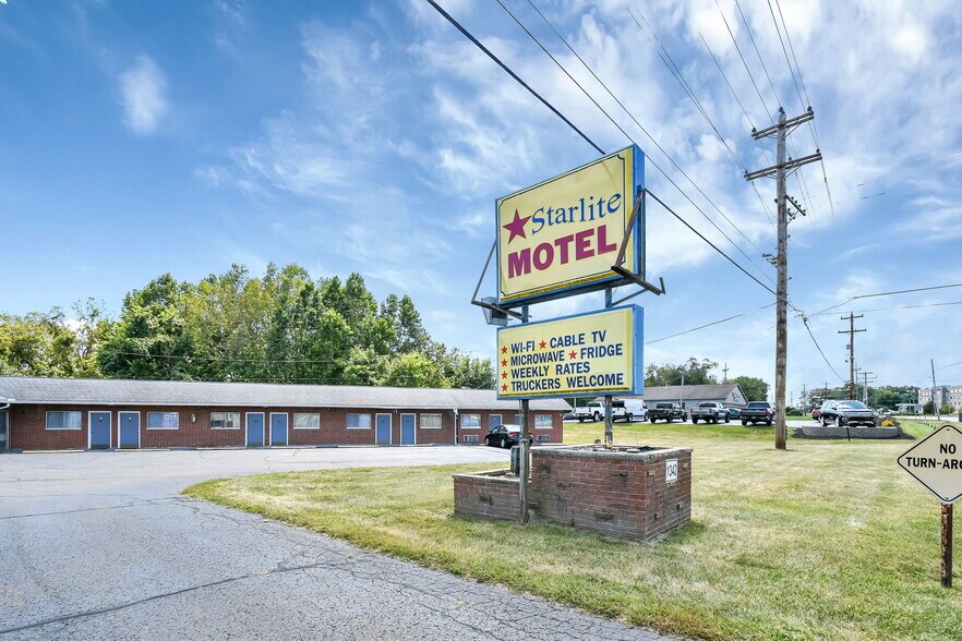 More Photos Of 1342 Hebron Rd, Heath Hotel For Sale