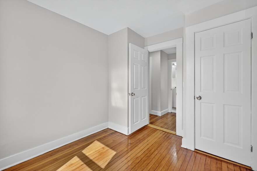 More Photos Of 18 Perry Ave, Nashua Apartments For Sale