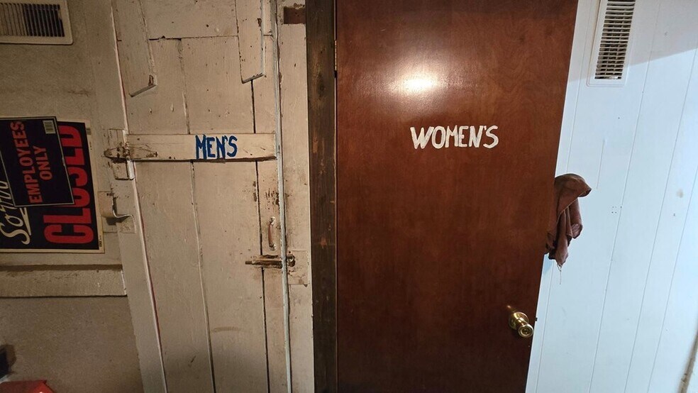 More Photos Of 311 W Broad St, New Bethlehem Specialty For Sale