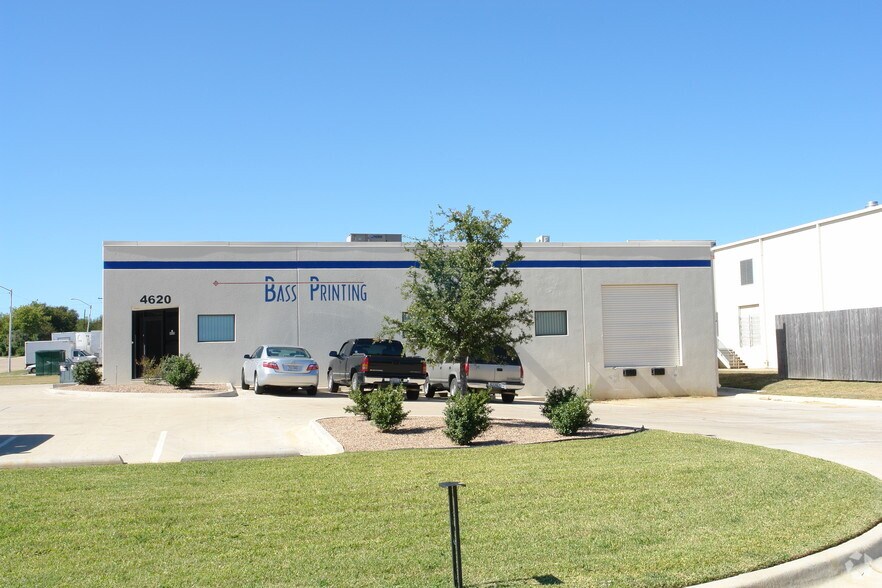 More Photos Of 4620 S Edgewood Ter, Fort Worth Warehouse For Sale