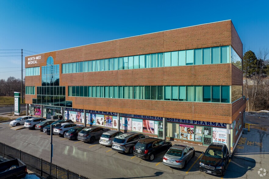 More Photos Of 7131 Bathurst St, Vaughan Medical For Lease