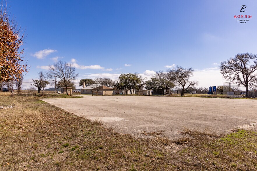 More Photos Of 601 Peterson Farm Rd, Kerrville Land For Sale