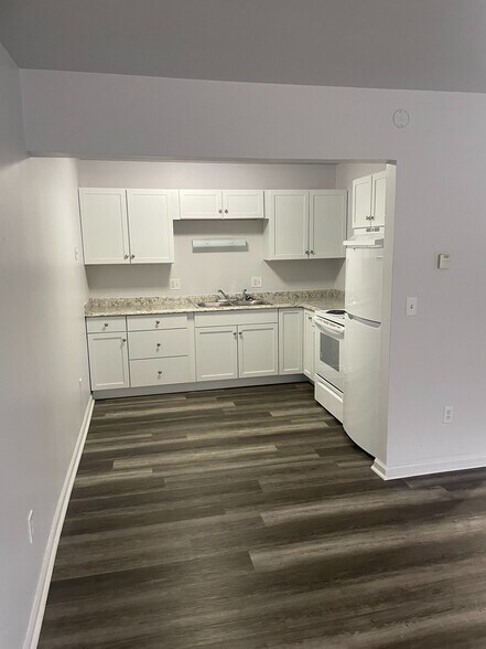 More Photos Of 1420-1424 S Pennsylvania Ave, Lansing Apartments For Sale