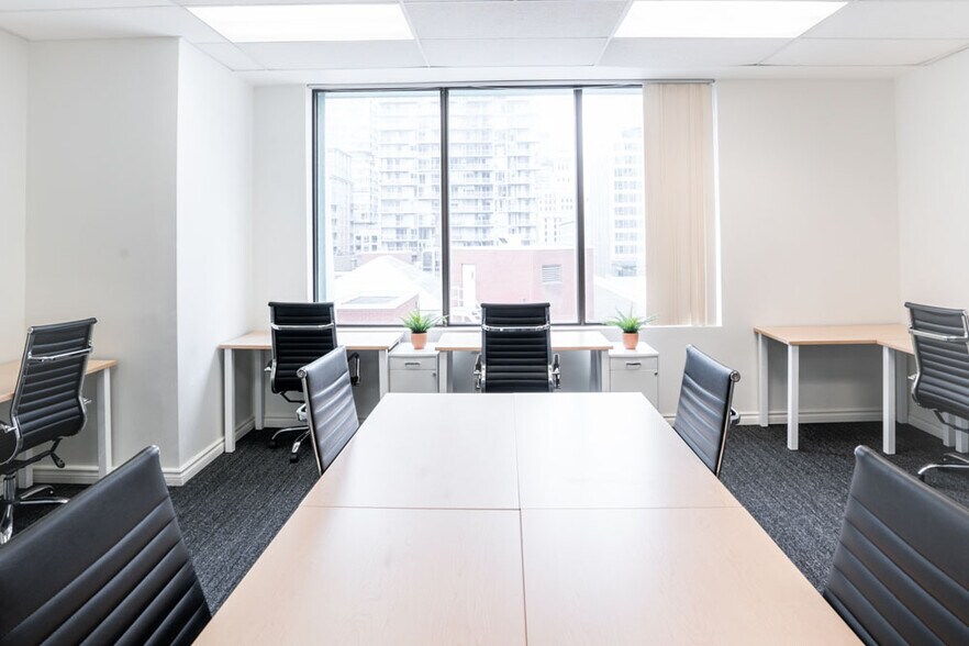 More Photos Of 212 King St W, Toronto Coworking Space