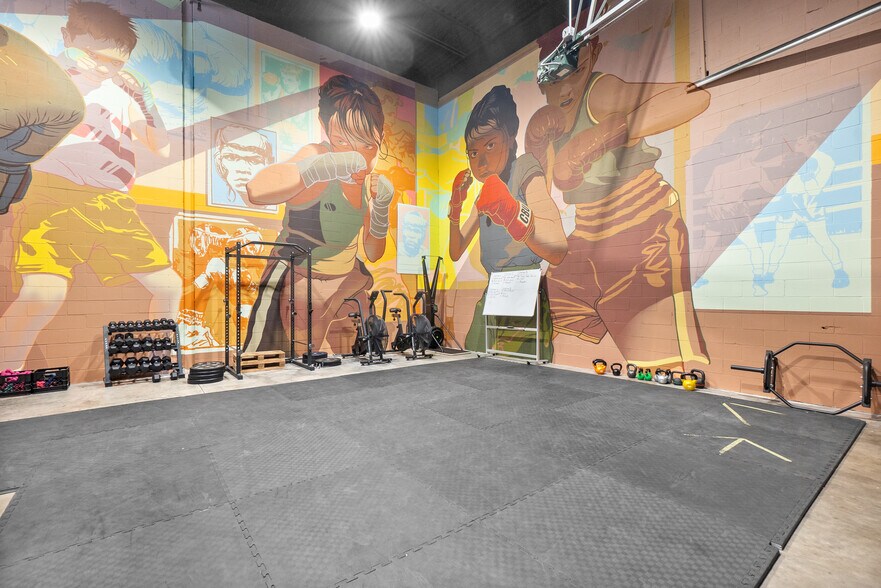 More Photos Of 403-409 Rue Saint-Roch, Montréal Warehouse For Lease